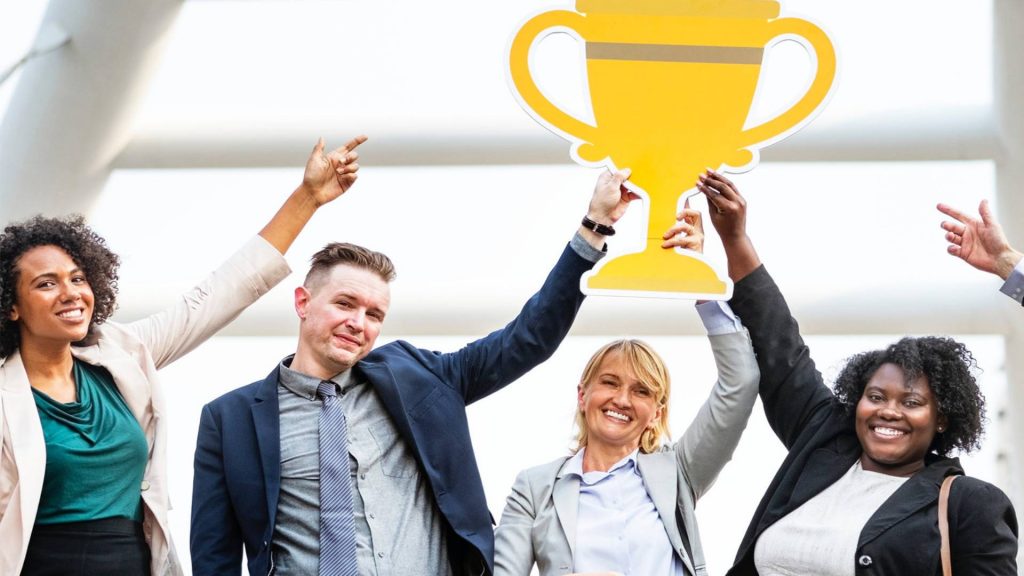 سیستم پاداش و جبران خدمات