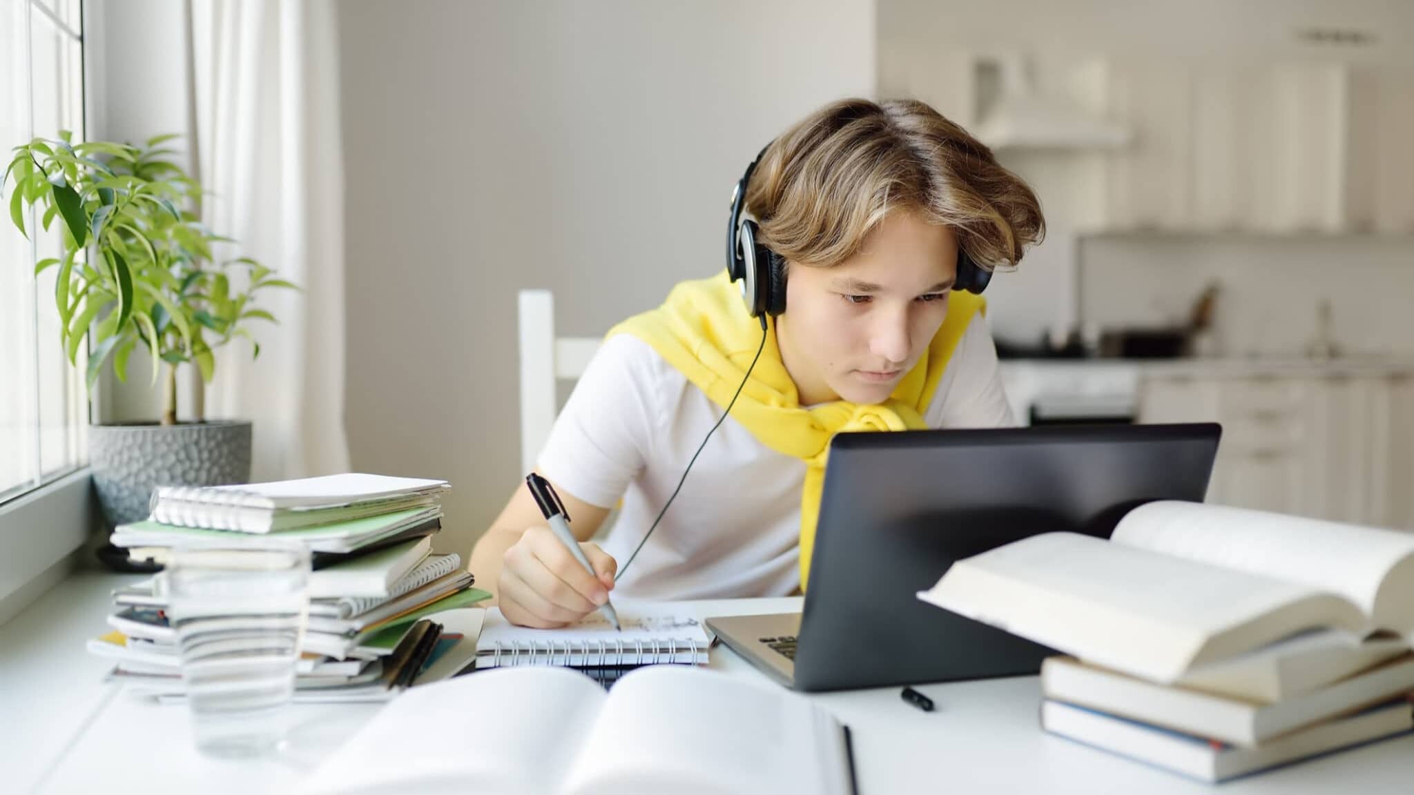 ادامه تحصیل و کسب تجربه های جدید