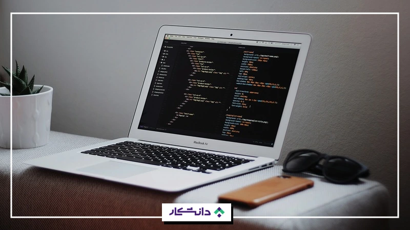 استفاده از هوش مصنوعی کلاد و چت جی‌پی‌تی برای برنامه‌نویسی